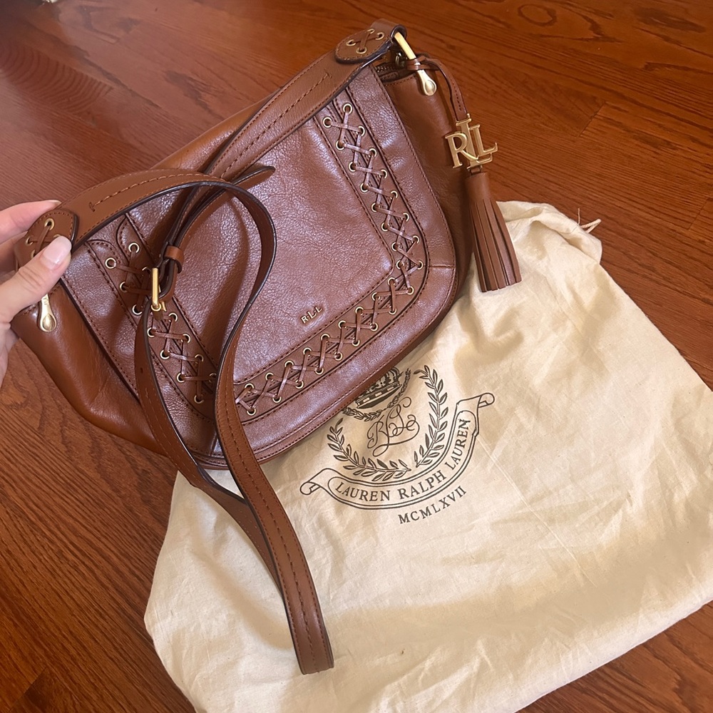 Lauren Ralph Lauren Tan Leather Shoulder Bag with Gold Accents